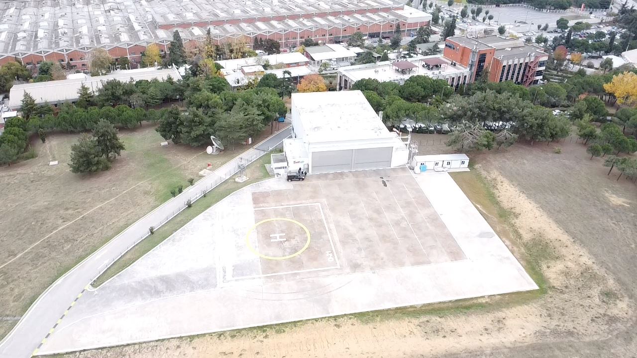 Setair Helikopter Hangar Binası Çatı Yenileme Projesi